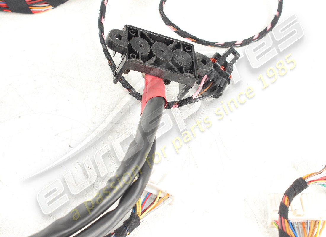 NEW FERRARI RH TUNNEL CABLE. PART NUMBER 177913 (4) new ferrari rh tunnel cable. part number 177913 (4)