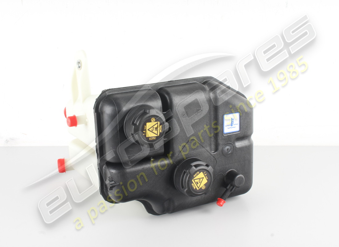 new maserati complete coolant tank. part number 670031649 (1)