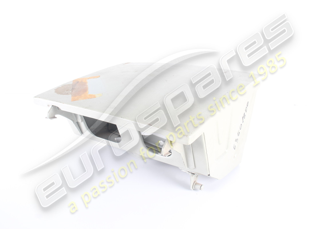 NEW FERRARI COMBINER FOR LH LIGHT. PART NUMBER 63501800 (1) new ferrari combiner for lh light. part number 63501800 (1)