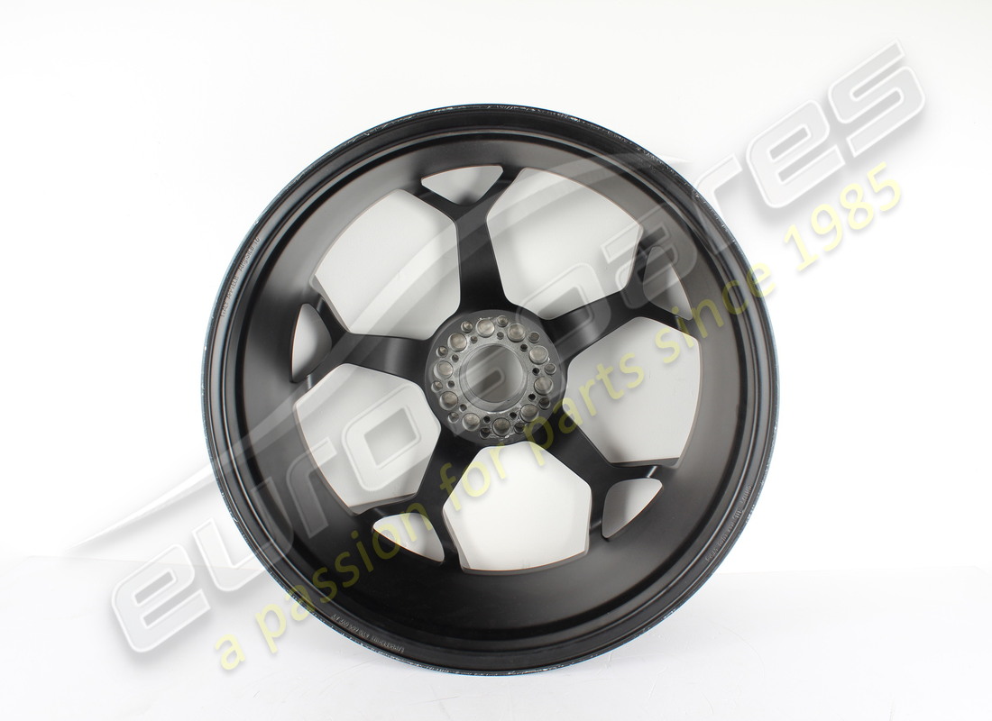 RECONDITIONED LAMBORGHINI FRONT WHEEL. PART NUMBER 4T0601017AT (3) reconditioned lamborghini front wheel. part number 4t0601017at (3)