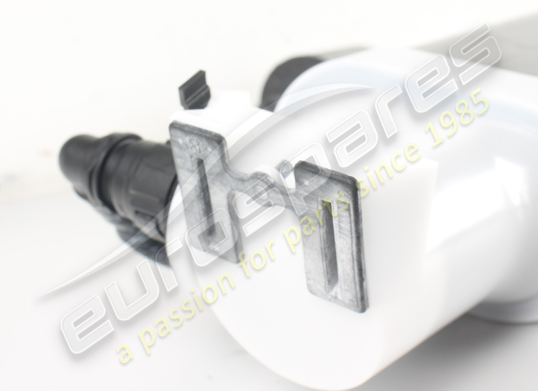 NEW MASERATI FUEL VAPOUR FILTER. PART NUMBER 670030586 (4) new maserati fuel vapour filter. part number 670030586 (4)