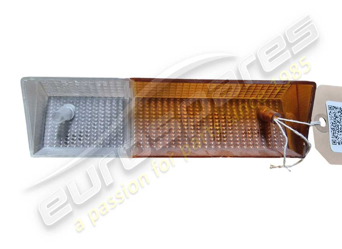 NEW FERRARI RH FRONT INDICATOR & SIDE LAMP ORANGE/CLEAR LENS. PART NUMBER 60329604 (4) new ferrari rh front indicator & side lamp orange/clear lens. part number 60329604 (4)