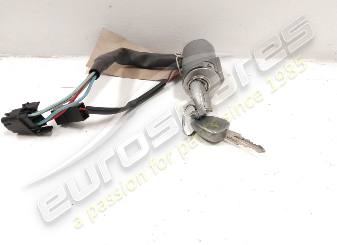 USED FERRARI LOCKS SET COMPLETED WITH STE. PART NUMBER 198908 (1) used ferrari locks set completed with ste. part number 198908 (1)