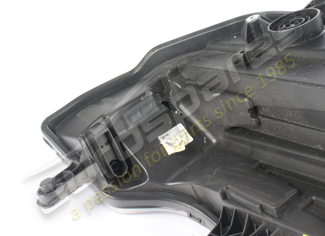 DAMAGED FERRARI LH HEADLAMP. PART NUMBER 336572 (6) damaged ferrari lh headlamp. part number 336572 (6)