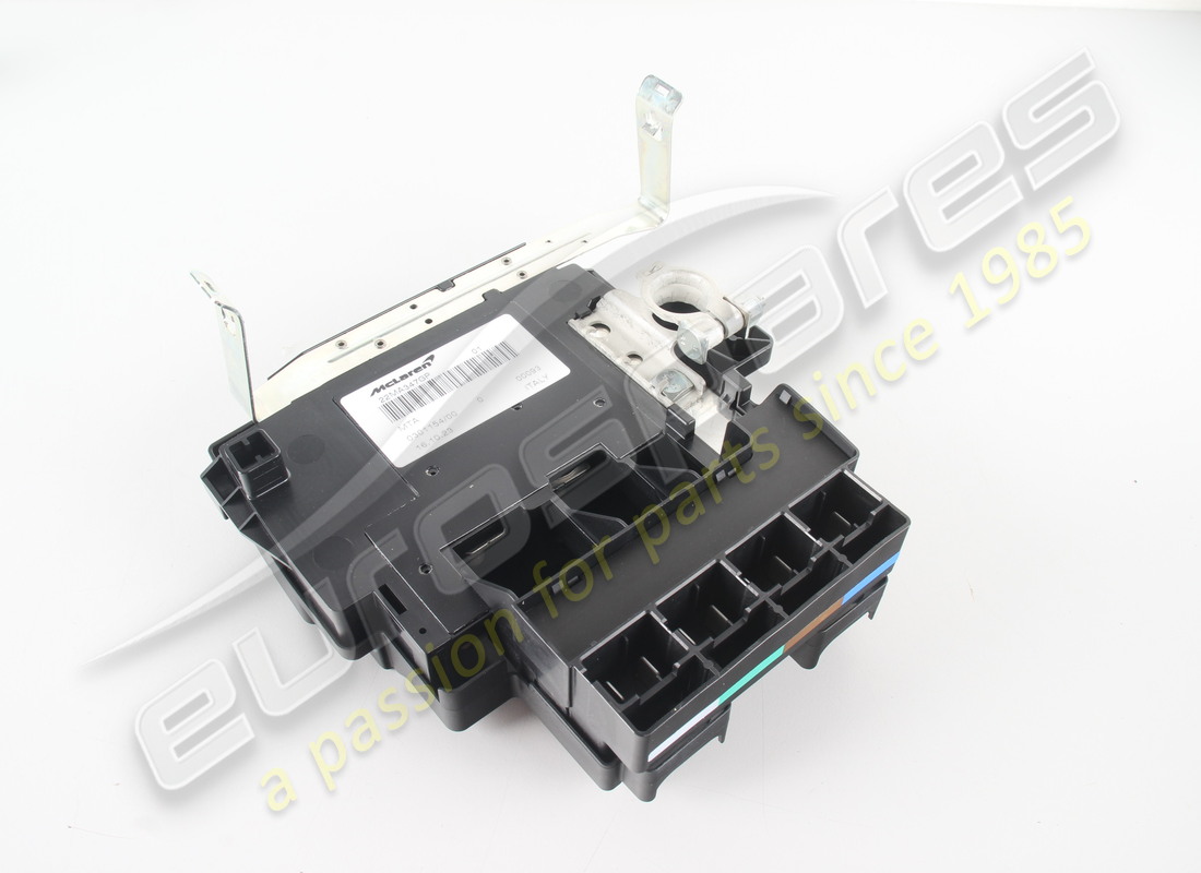 new mclaren pre fuse box. part number 1222ma347gp (2)