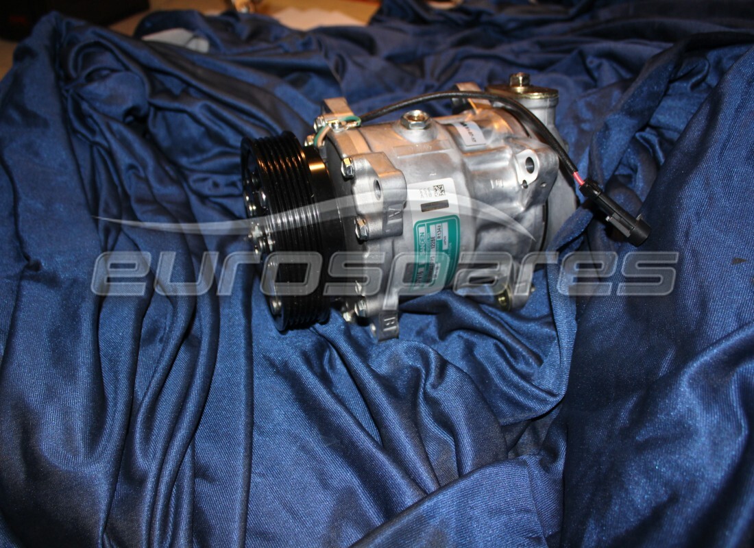 NEW MASERATI SANDEN COMPRESSOR. PART NUMBER 578377502 (1) new maserati sanden compressor. part number 578377502 (1)