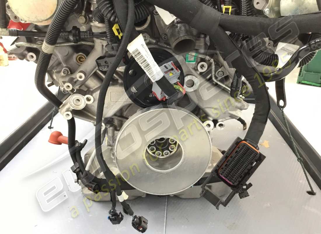 RECONDITIONED FERRARI CALIFORNIA T ENGINE. PART NUMBER 312699 (5) reconditioned ferrari california t engine. part number 312699 (5)