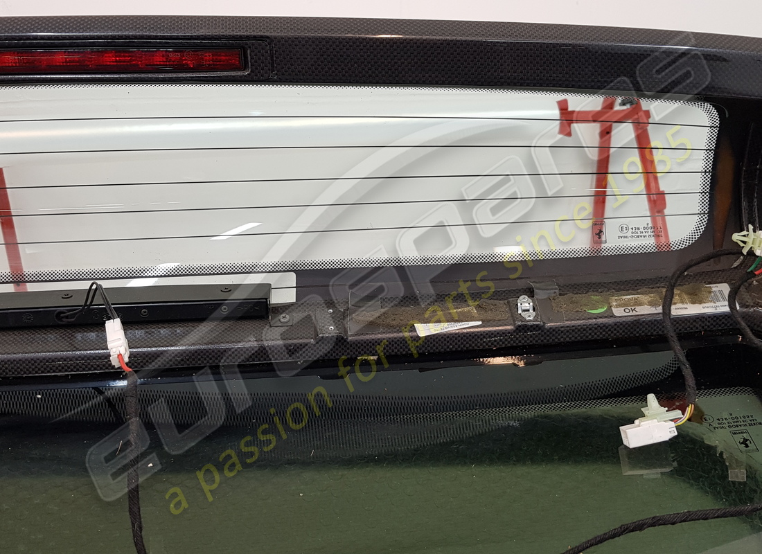 USED FERRARI SUN ROOF. PART NUMBER 68707900 (2) used ferrari sun roof. part number 68707900 (2)