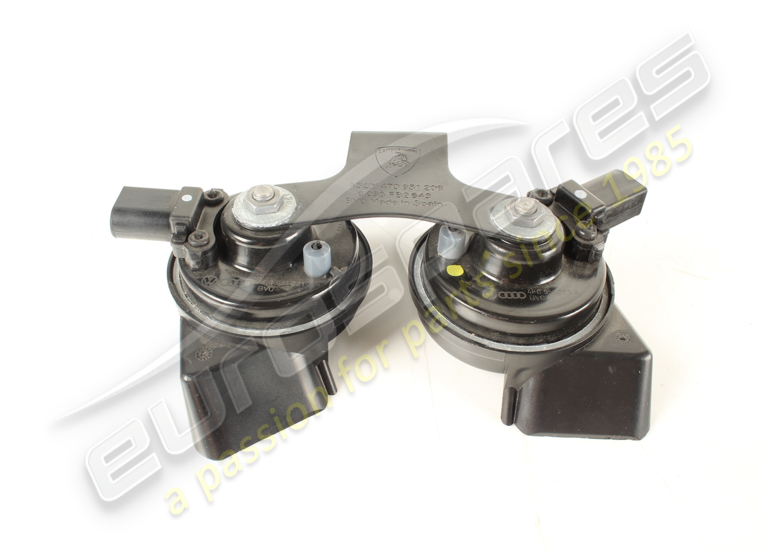 used lamborghini fanfare w.bracket. part number 470951206 (4)
