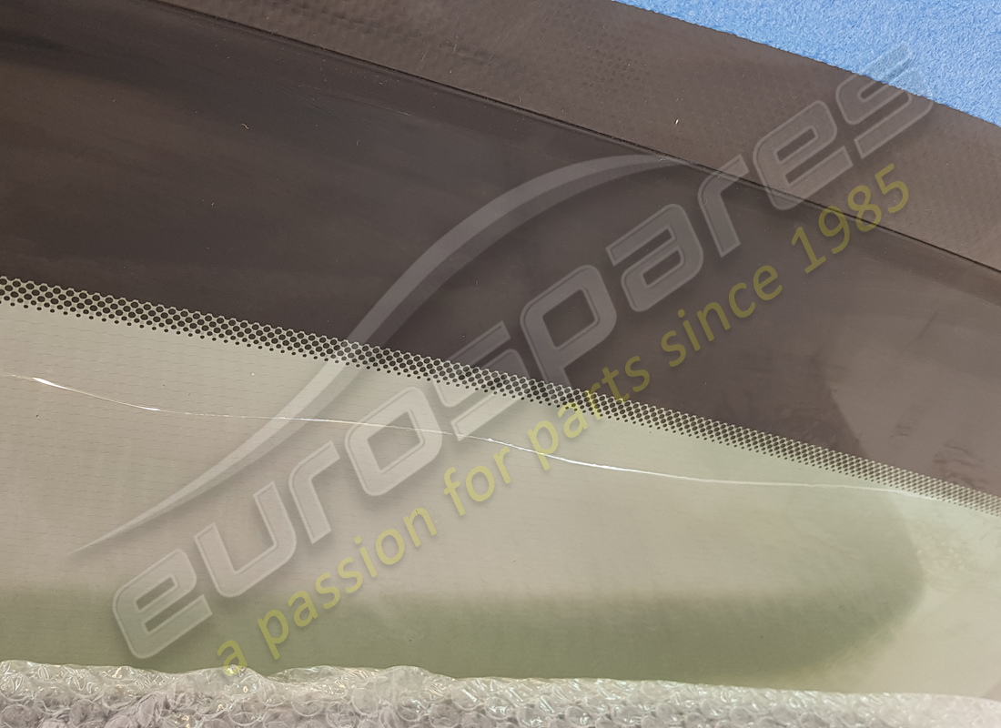 USED FERRARI SUN ROOF. PART NUMBER 68707900 (4) used ferrari sun roof. part number 68707900 (4)