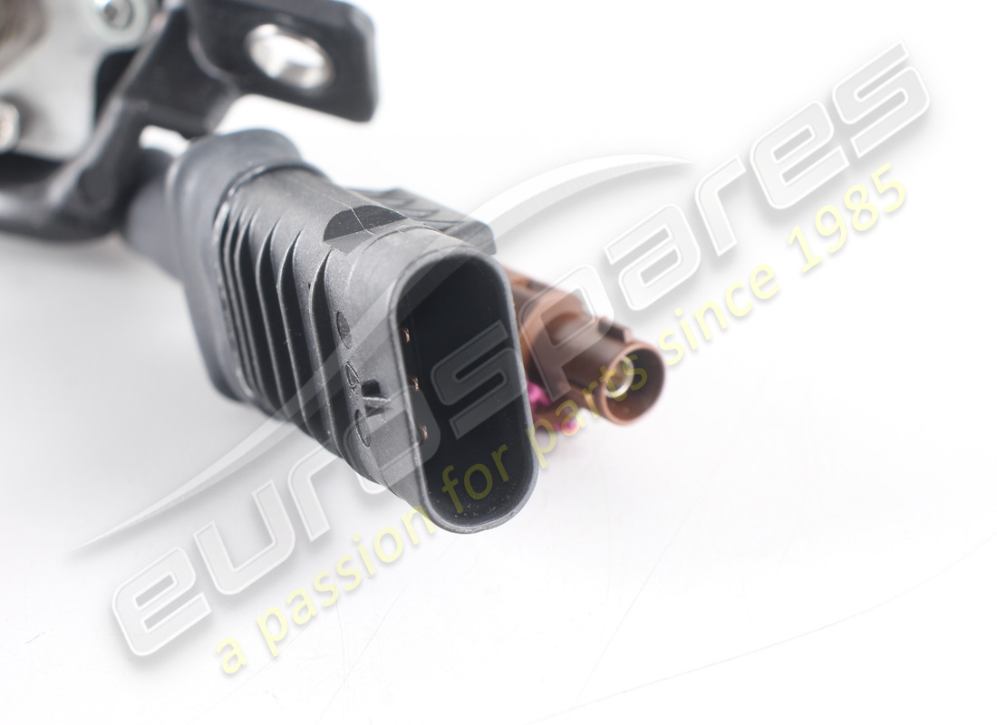 NEW FERRARI PARKING CAMERA. PART NUMBER 331563 (4) new ferrari parking camera. part number 331563 (4)