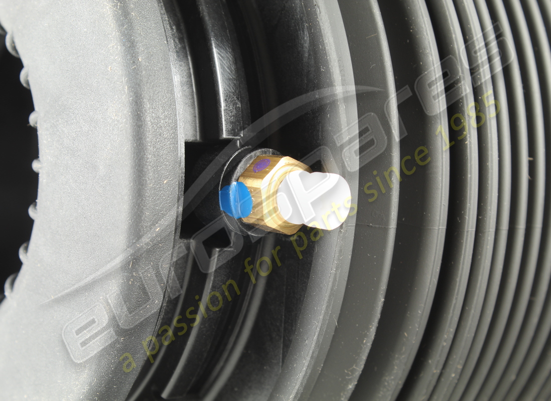 NEW MASERATI REAR AIR SPRING. PART NUMBER 670100715 (5) new maserati rear air spring. part number 670100715 (5)