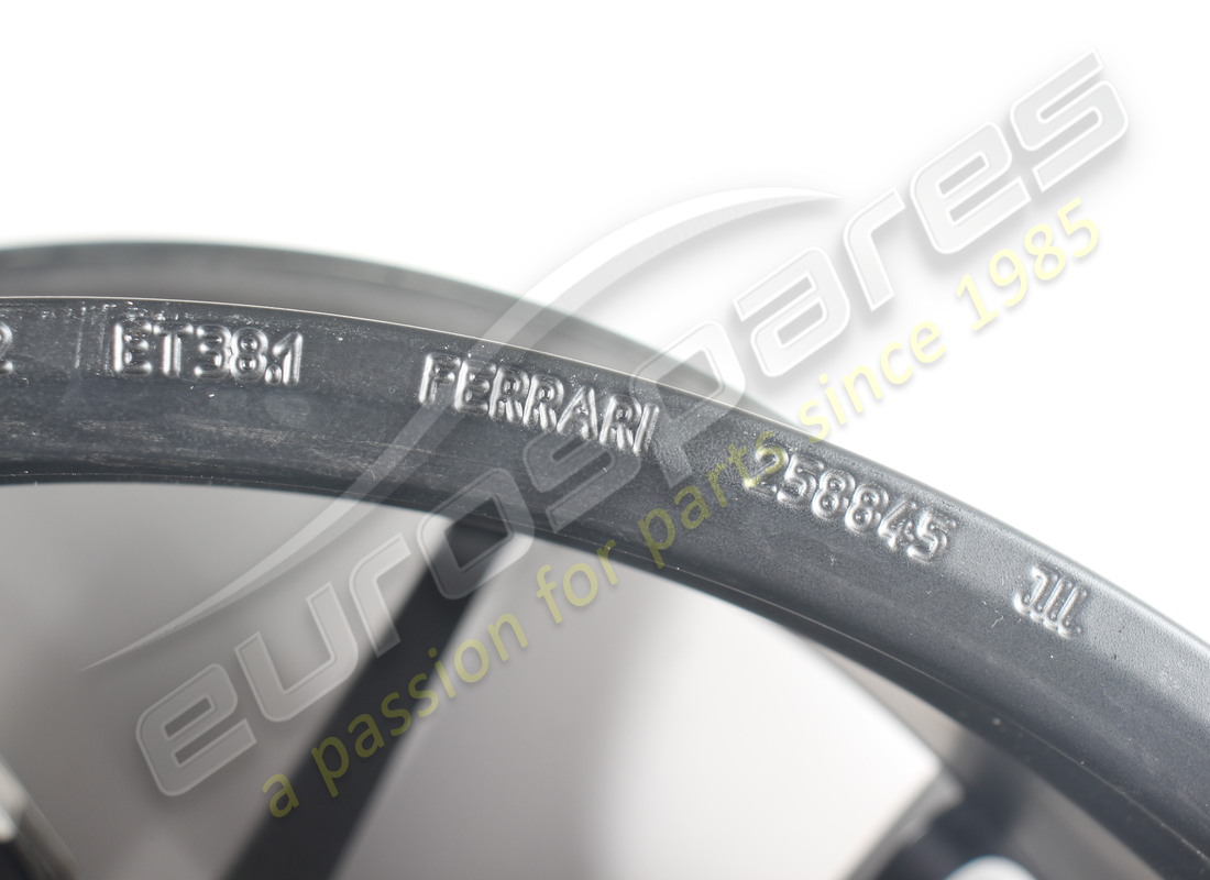 NEW FERRARI 20 FRONT WHEEL RIM. PART NUMBER 266875 (5) new ferrari 20 front wheel rim. part number 266875 (5)