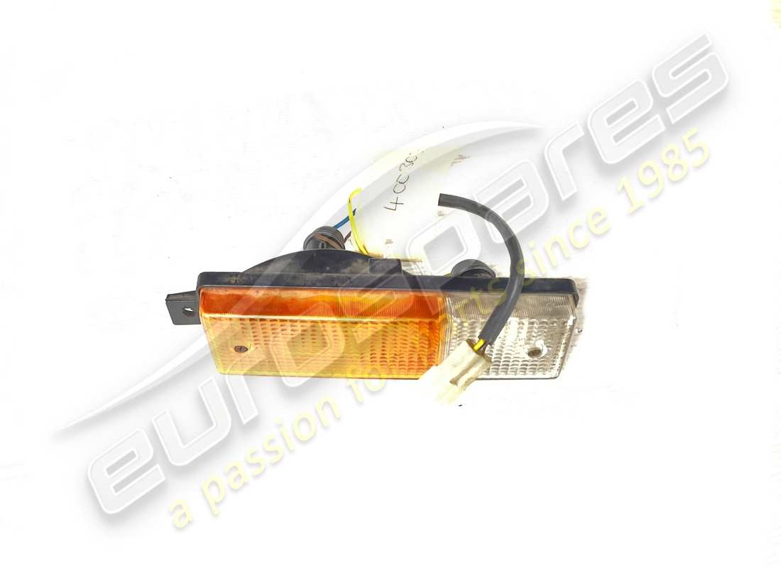 USED FERRARI FRONT INDICATOR LAMP. PART NUMBER 40030306 (3) used ferrari front indicator lamp. part number 40030306 (3)