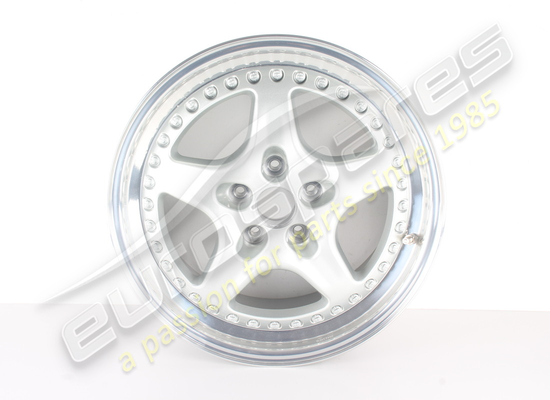 NEW MASERATI REAR WHEEL. PART NUMBER 367203332 (2) new maserati rear wheel. part number 367203332 (2)