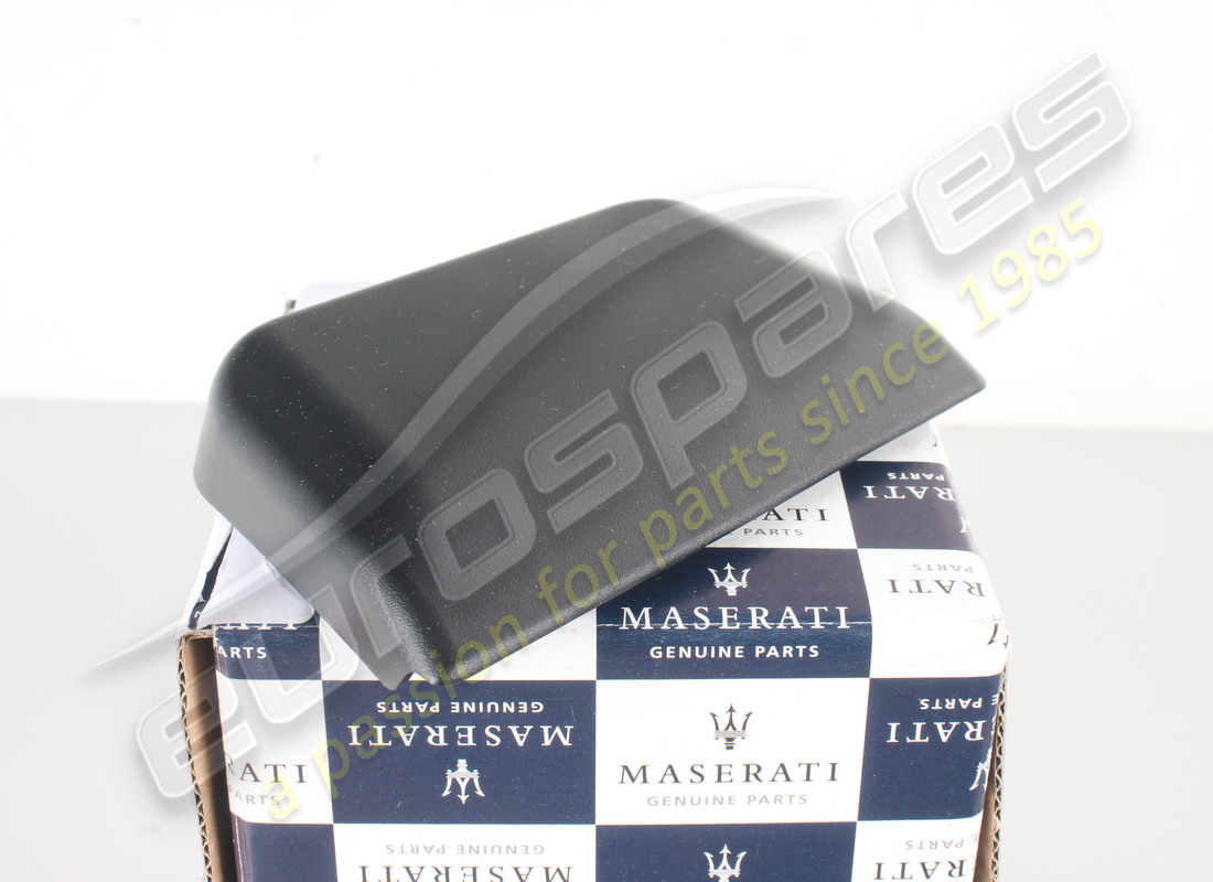 NEW MASERATI ACESS MOULDING. PART NUMBER 670013465 (1) new maserati acess moulding. part number 670013465 (1)