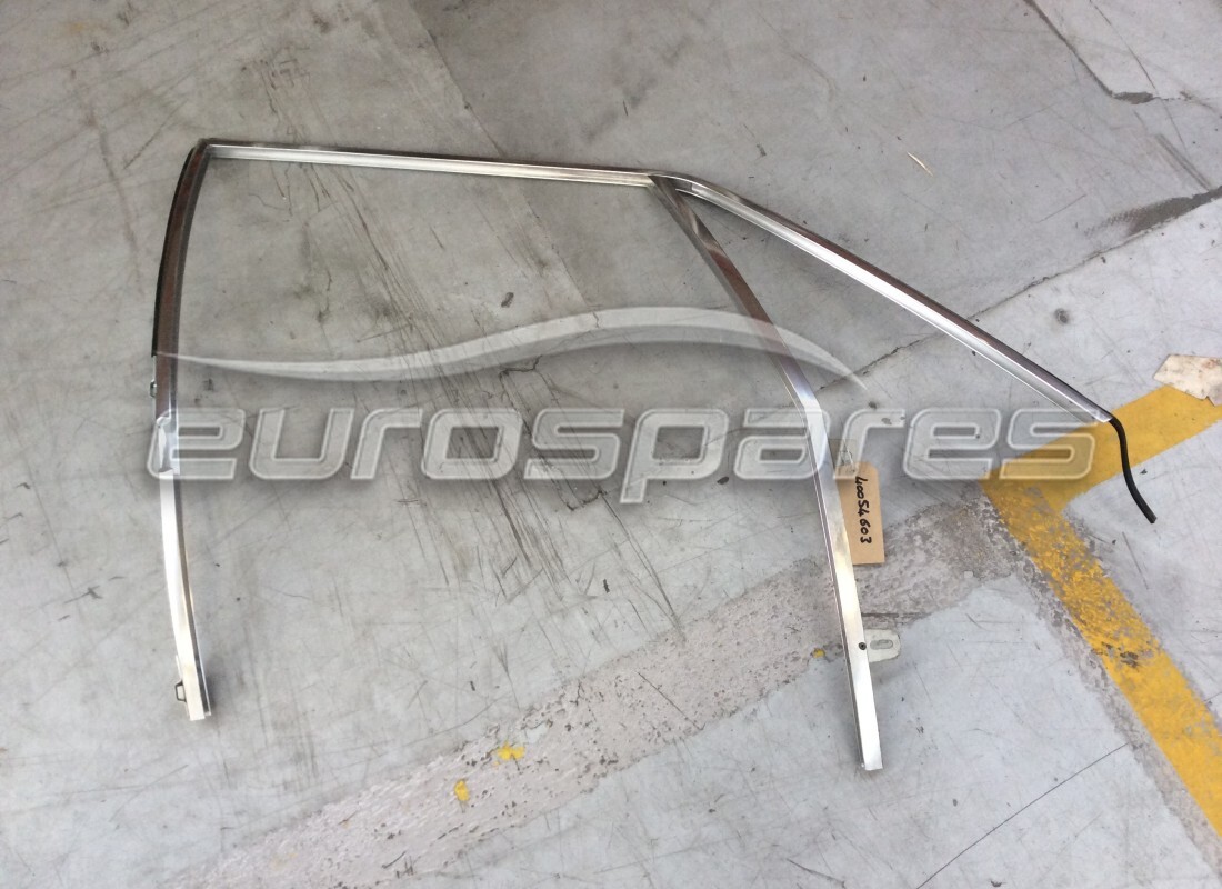 NEW FERRARI RH DOOR WINDOW FRAME MOULDING COMPLETE OE. PART NUMBER 40054603 (1) new ferrari rh door window frame moulding complete oe. part number 40054603 (1)