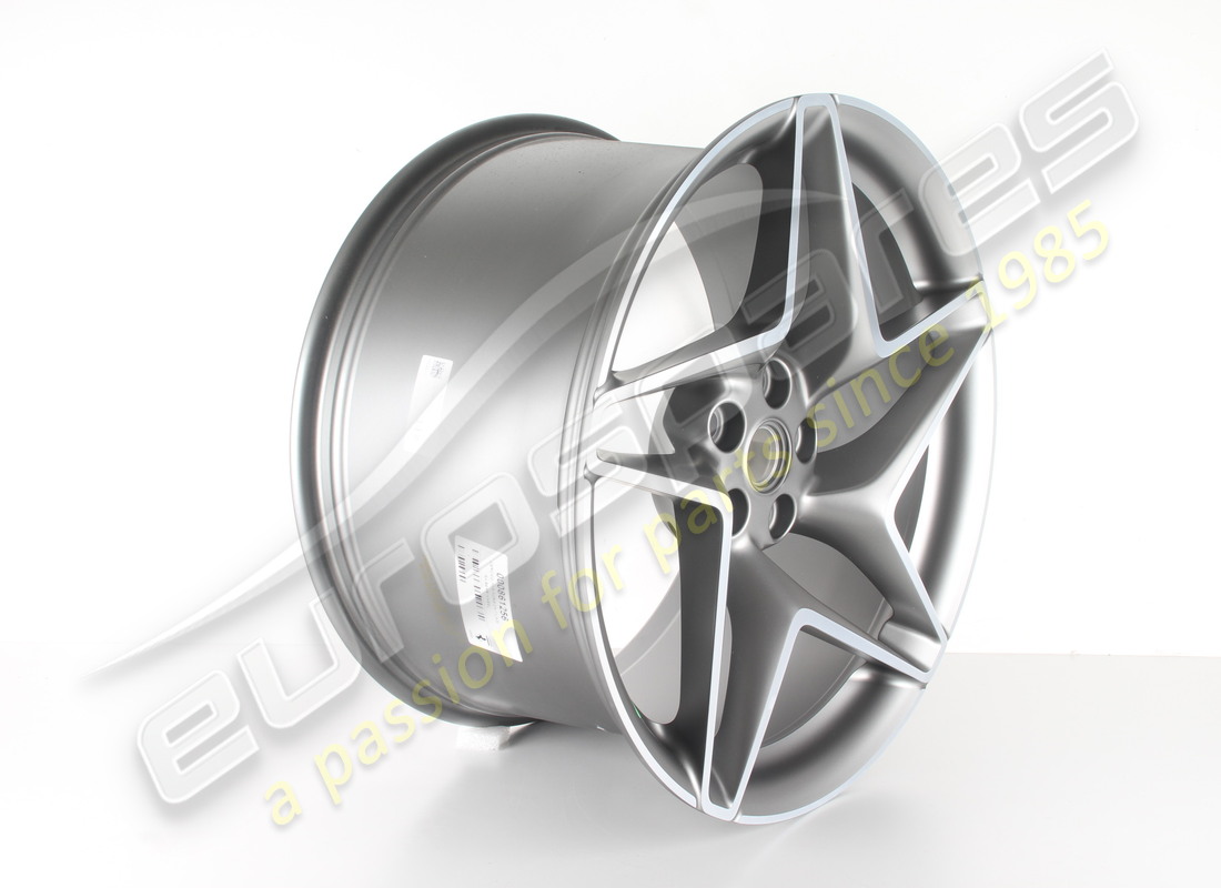 NEW FERRARI RH REAR WHEEL. PART NUMBER 861256 (2) new ferrari rh rear wheel. part number 861256 (2)