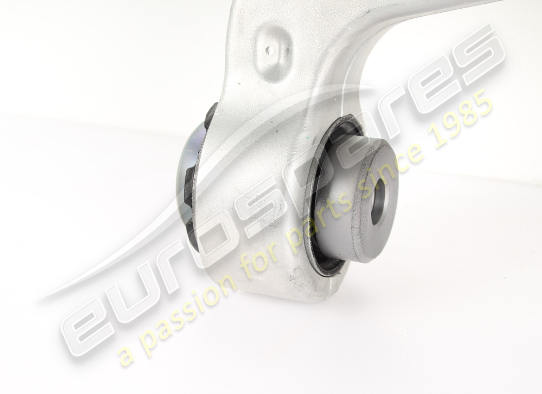 new maserati lh front suspension arm. part number 670107802 (4)