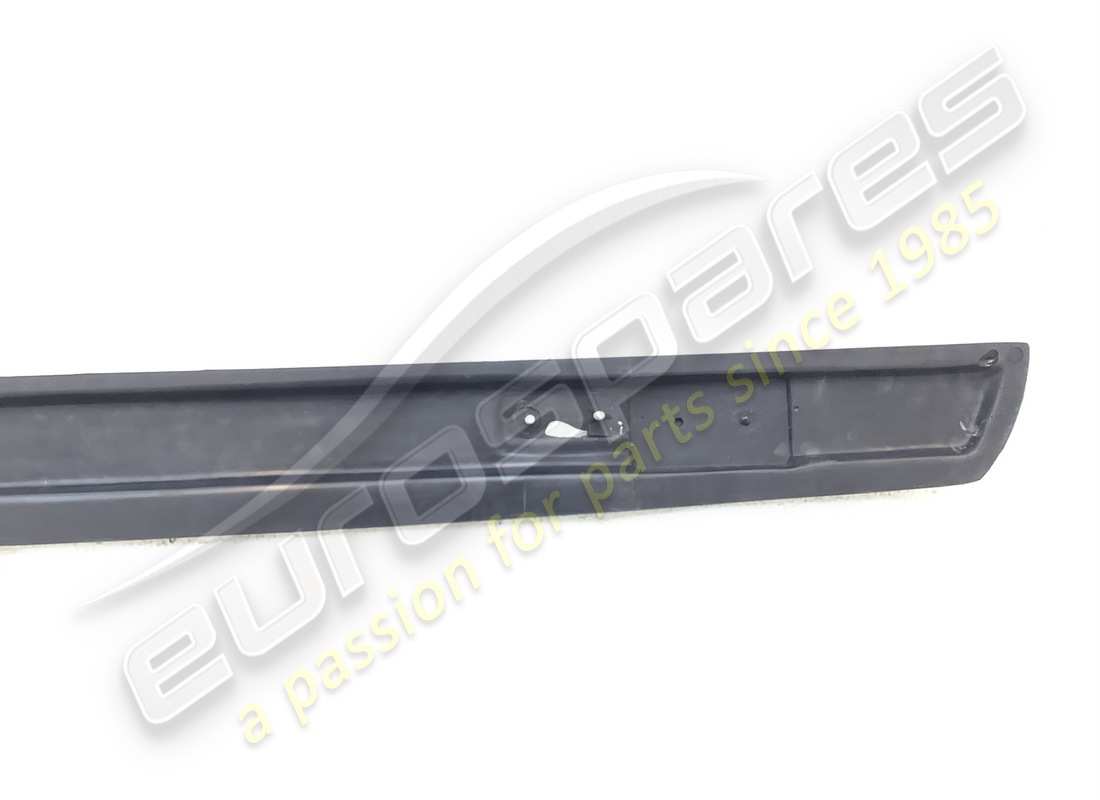 NEW FERRARI REAR BUMPER. PART NUMBER 2553650210 (5) new ferrari rear bumper. part number 2553650210 (5)