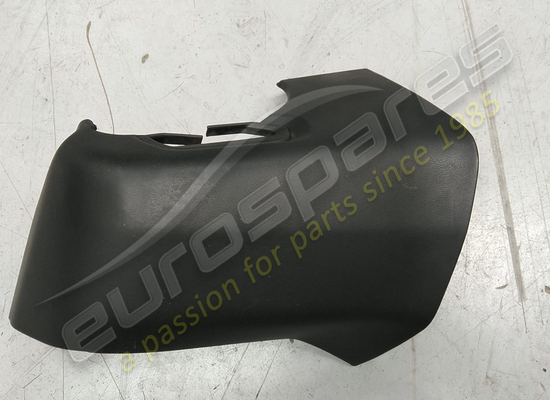 DAMAGED Ferrari RH UPPER CENTRAL PILLAR TRIM . PART NUMBER 88028100 (1)