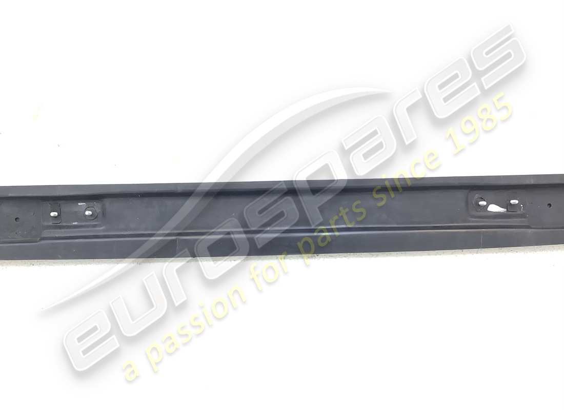 NEW FERRARI REAR BUMPER. PART NUMBER 2553650210 (7) new ferrari rear bumper. part number 2553650210 (7)