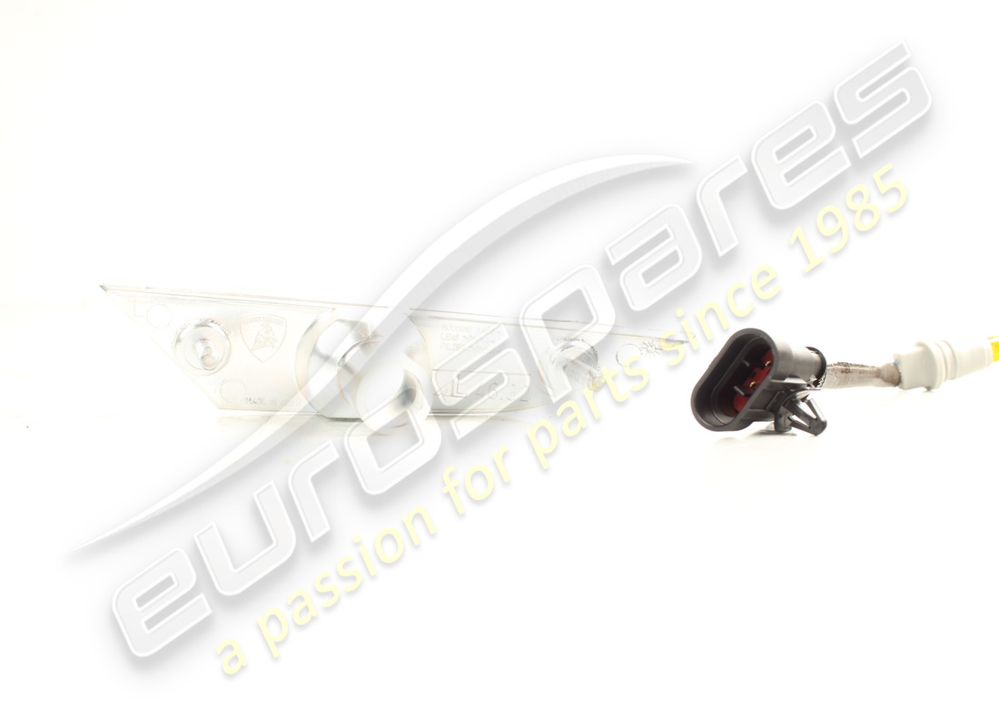 NEW LAMBORGHINI SIDE MARKER LIGHT. PART NUMBER 400945119D (2) new lamborghini side marker light. part number 400945119d (2)