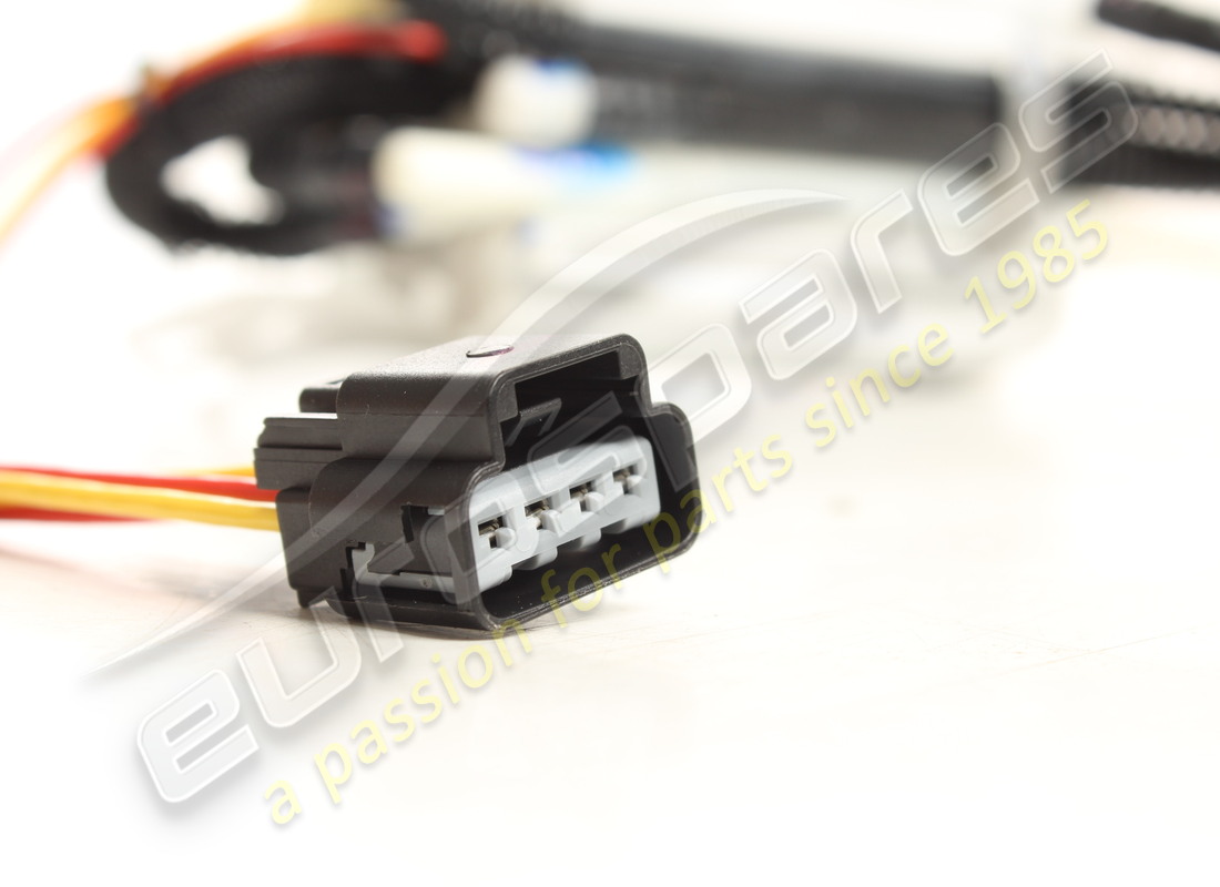 NEW FERRARI FUEL PUMP. PART NUMBER 338553 (4) new ferrari fuel pump. part number 338553 (4)