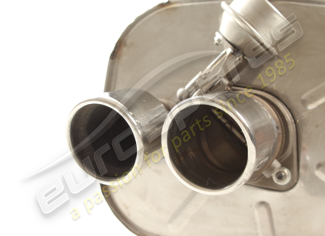 NEW FERRARI SILENZIATORE POSTERIORE SX. PART NUMBER 200998 (4) new ferrari silenziatore posteriore sx. part number 200998 (4)