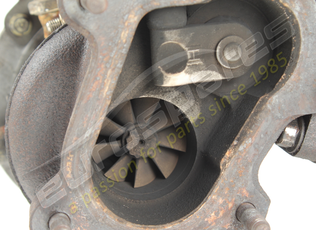 used maserati rh turbo with manifold. part number 578360000a (6)