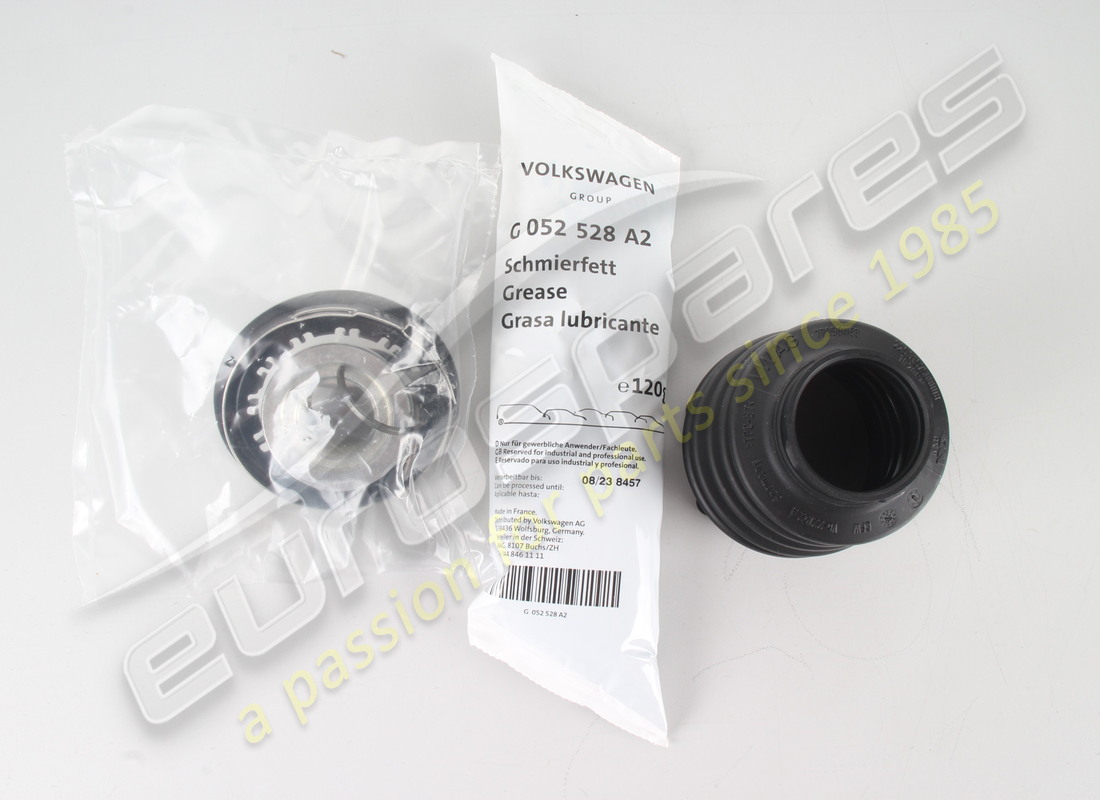 NEW PORSCHE REPAIR KIT. PART NUMBER 95833290100 (1) new porsche repair kit. part number 95833290100 (1)
