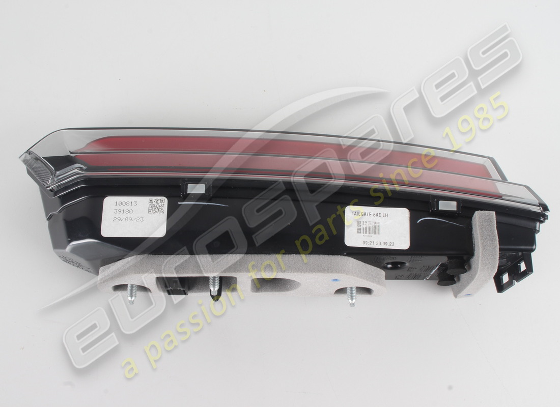 new lamborghini side marker refl. part number 4ml945071c (4)