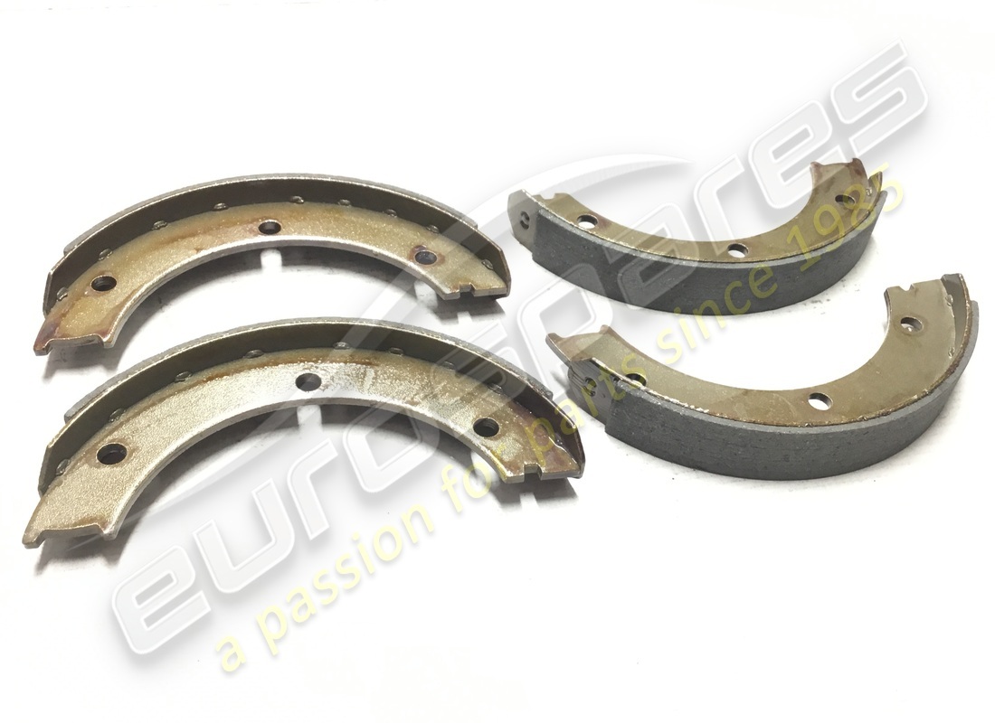 NEW Eurospares HANDBRAKE SHOE SET . PART NUMBER 134847 (1)