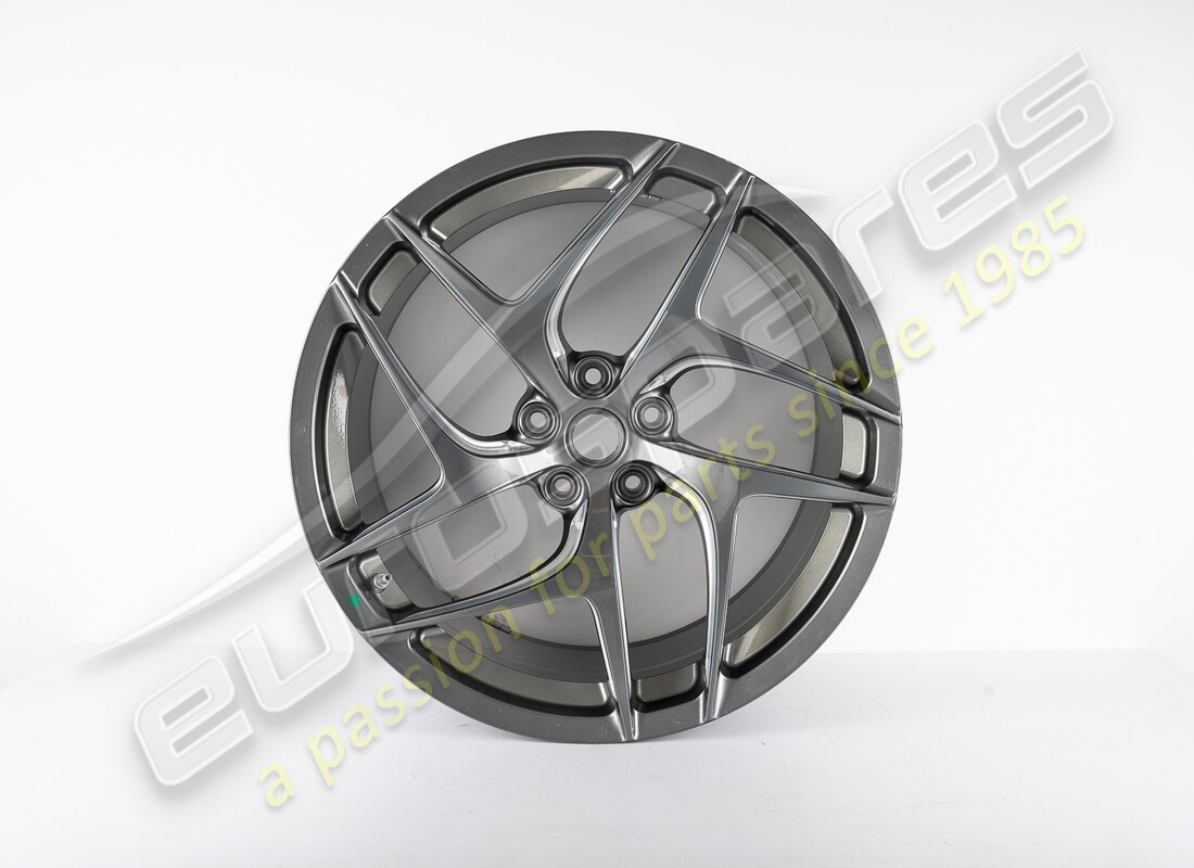 new ferrari lh rear wheel. part number 325271 (1)