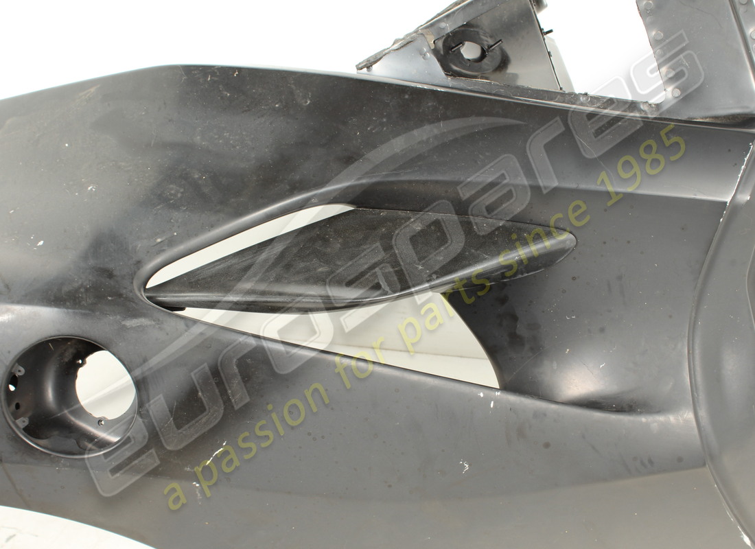 NEW FERRARI RH FLANK. PART NUMBER 985855308 (2) new ferrari rh flank. part number 985855308 (2)