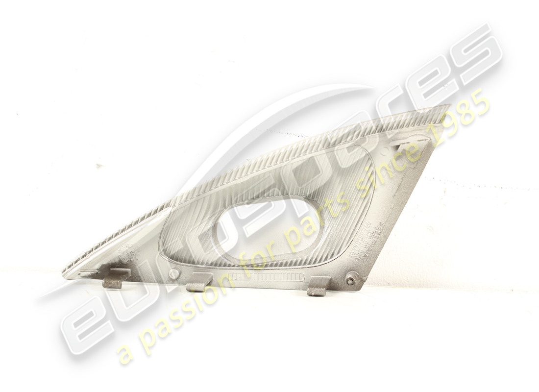 NEW PORSCHE TRIM COVER - WHITE - D - MJ 1999>>. PART NUMBER 99663104601 (2) new porsche trim cover - white - d - mj 1999>>. part number 99663104601 (2)