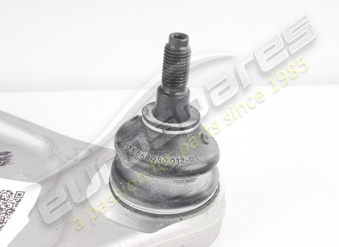 NEW MASERATI LH FRONT UPPER LEVER. PART NUMBER 670031995 (5) new maserati lh front upper lever. part number 670031995 (5)