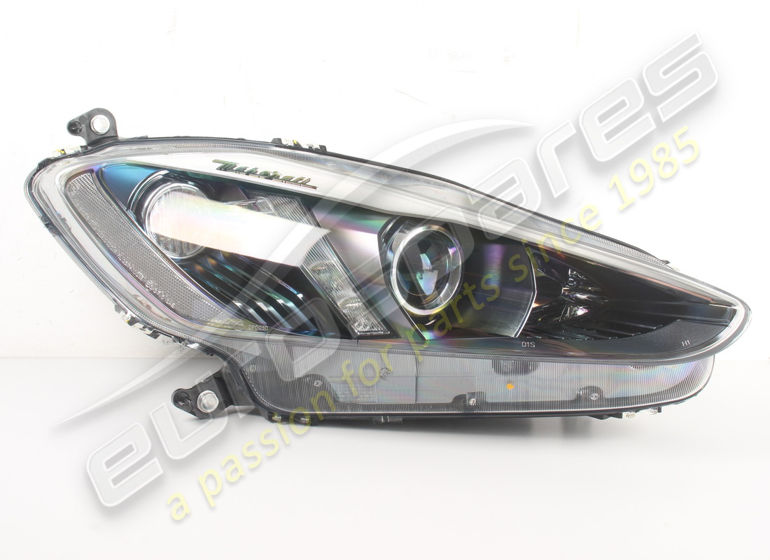 NEW MASERATI RH FRONT HEADLIGHT. PART NUMBER 350565 (1) new maserati rh front headlight. part number 350565 (1)