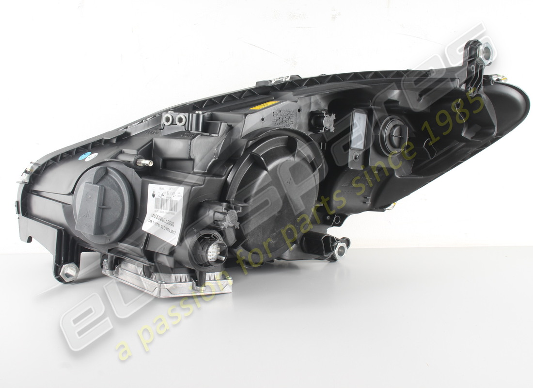 NEW MASERATI RH FRONT HEADLIGHT. PART NUMBER 350565 (2) new maserati rh front headlight. part number 350565 (2)