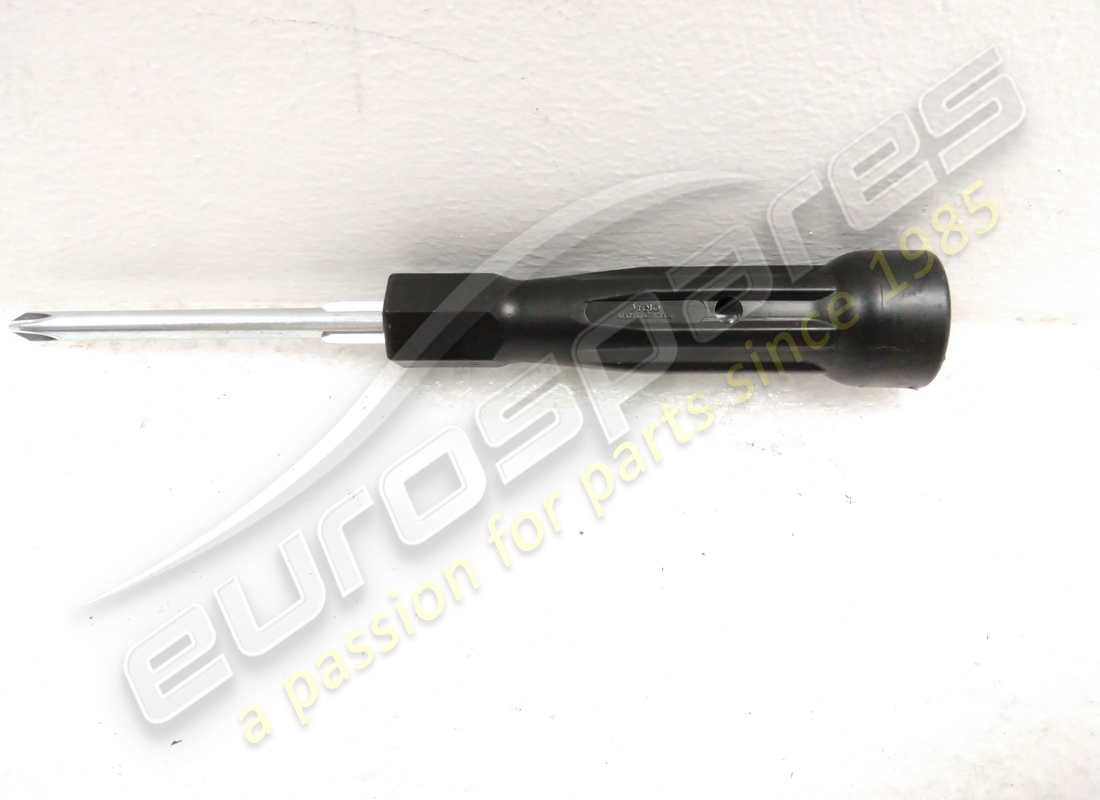 USED LAMBORGHINI SCREWDRIVER. PART NUMBER 8Z0012255 (1) used lamborghini screwdriver. part number 8z0012255 (1)