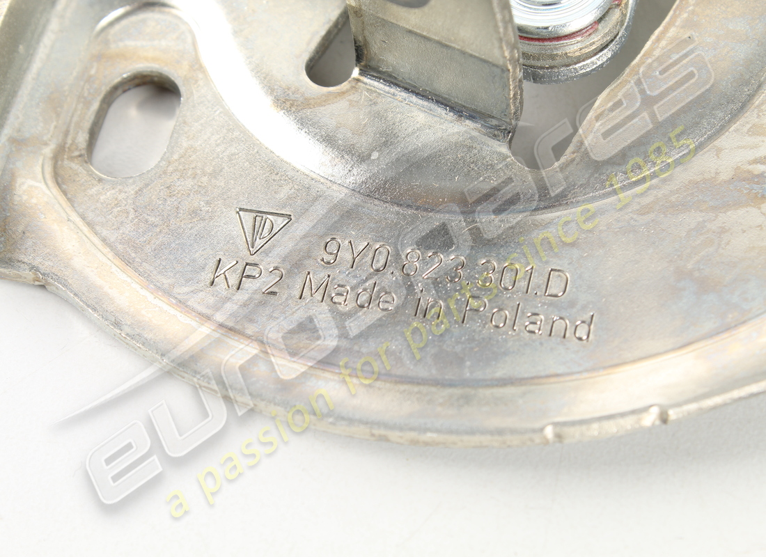 NEW PORSCHE HINGE. PART NUMBER 9Y0823301D (3) new porsche hinge. part number 9y0823301d (3)