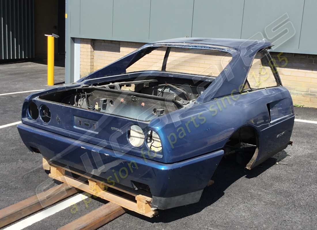 USED Ferrari REAR PANEL . PART NUMBER 62439500 (1)