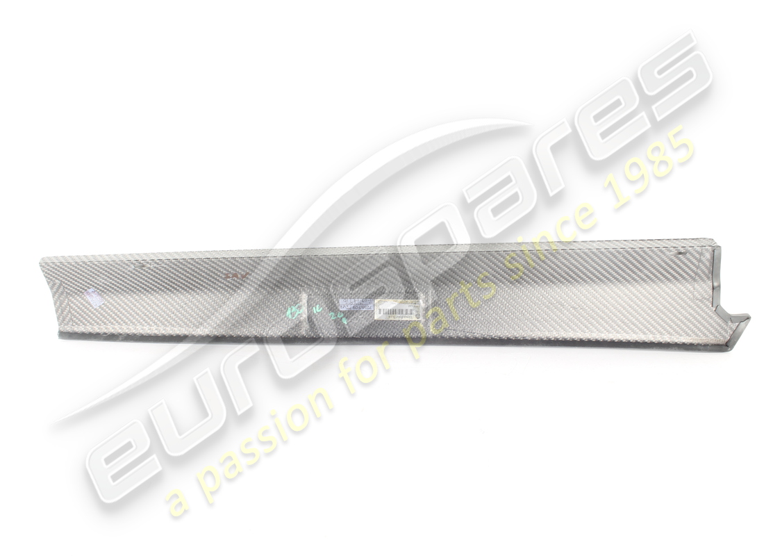 new ferrari lh kick plate. part number 68608800 (3)