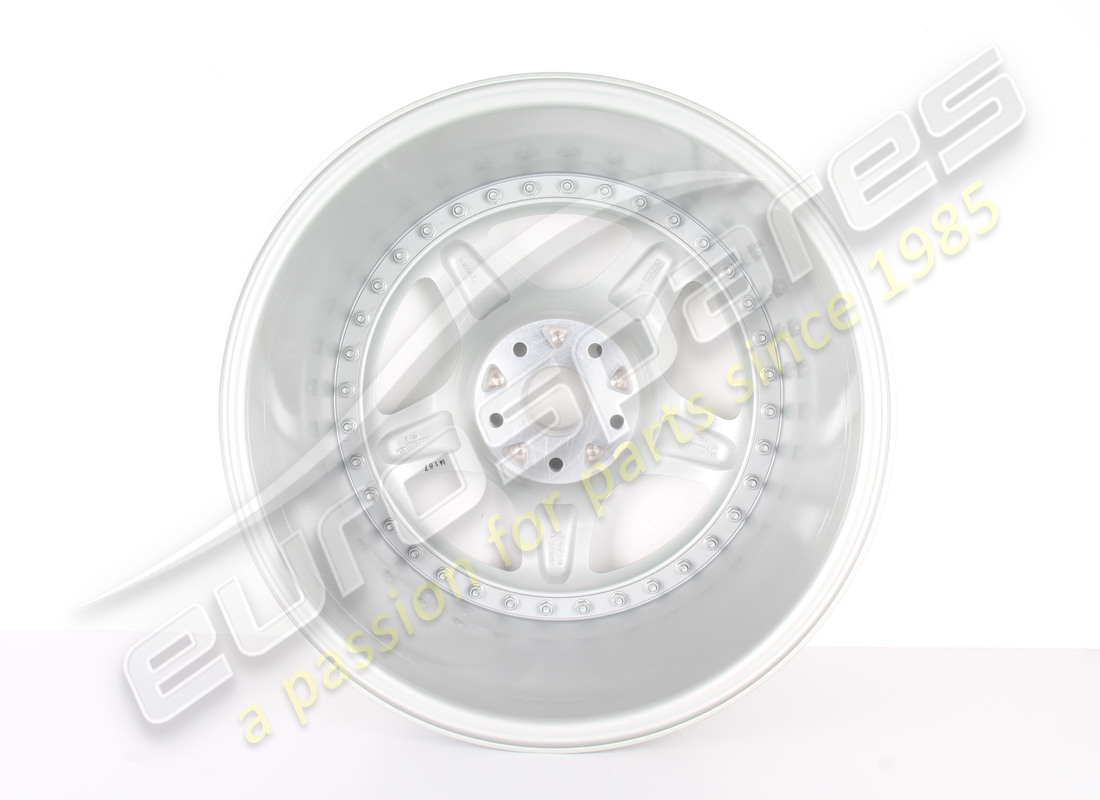 NEW MASERATI REAR WHEEL. PART NUMBER 367203332 (4) new maserati rear wheel. part number 367203332 (4)