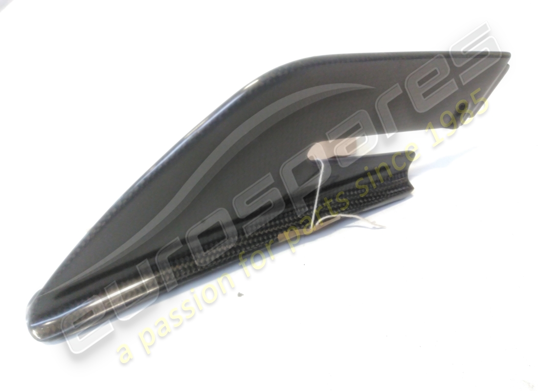 new ferrari rear spoiler fin. part number 82230900 (1)