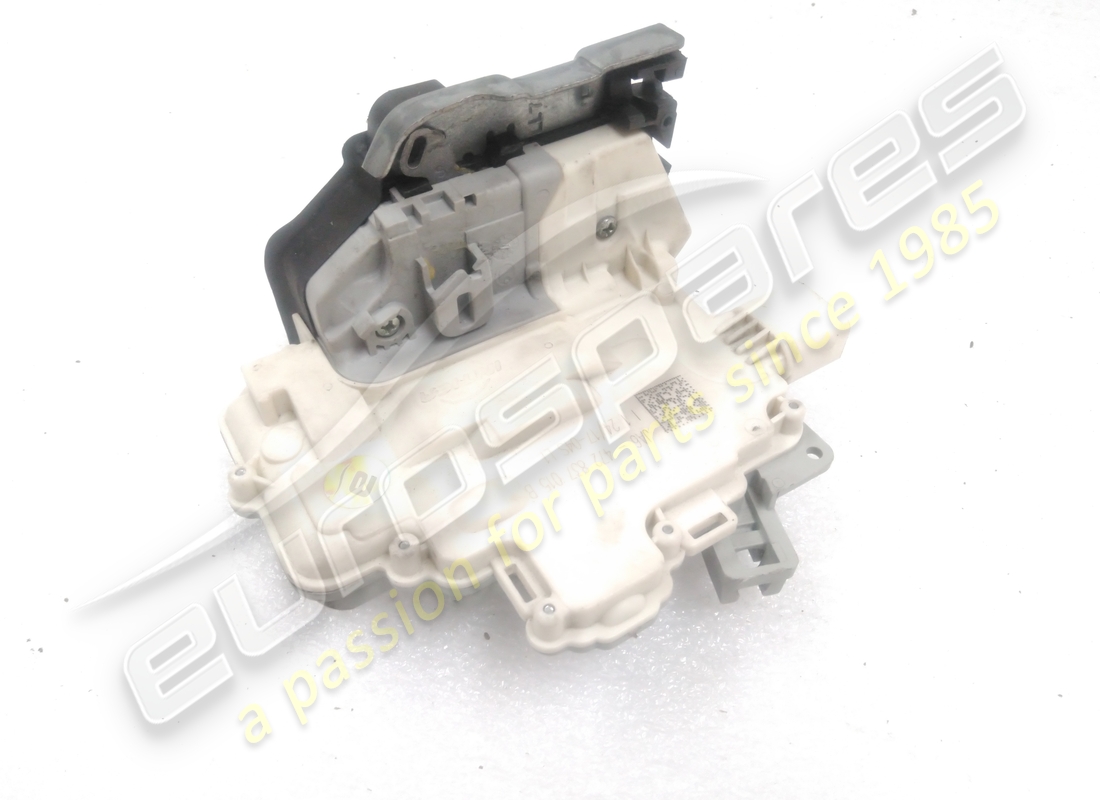 USED LAMBORGHINI DOOR LOCK. PART NUMBER 472837015B (2) used lamborghini door lock. part number 472837015b (2)