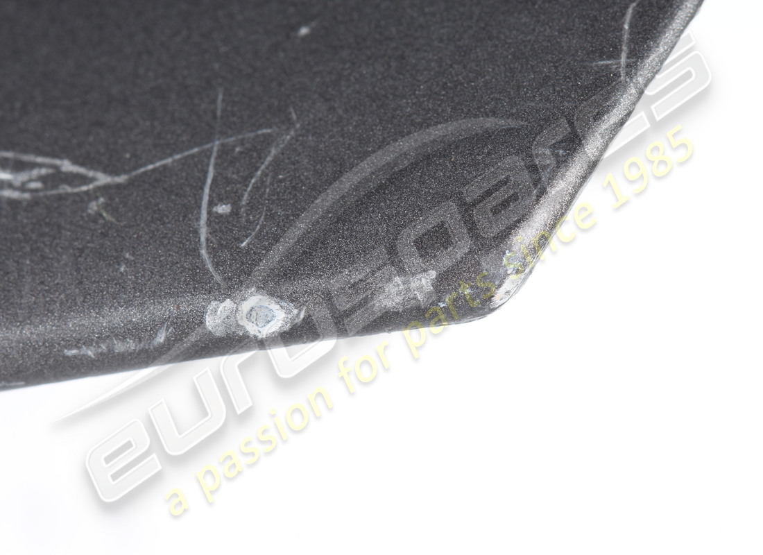 used ferrari rh front panel. part number 80122500 (5)