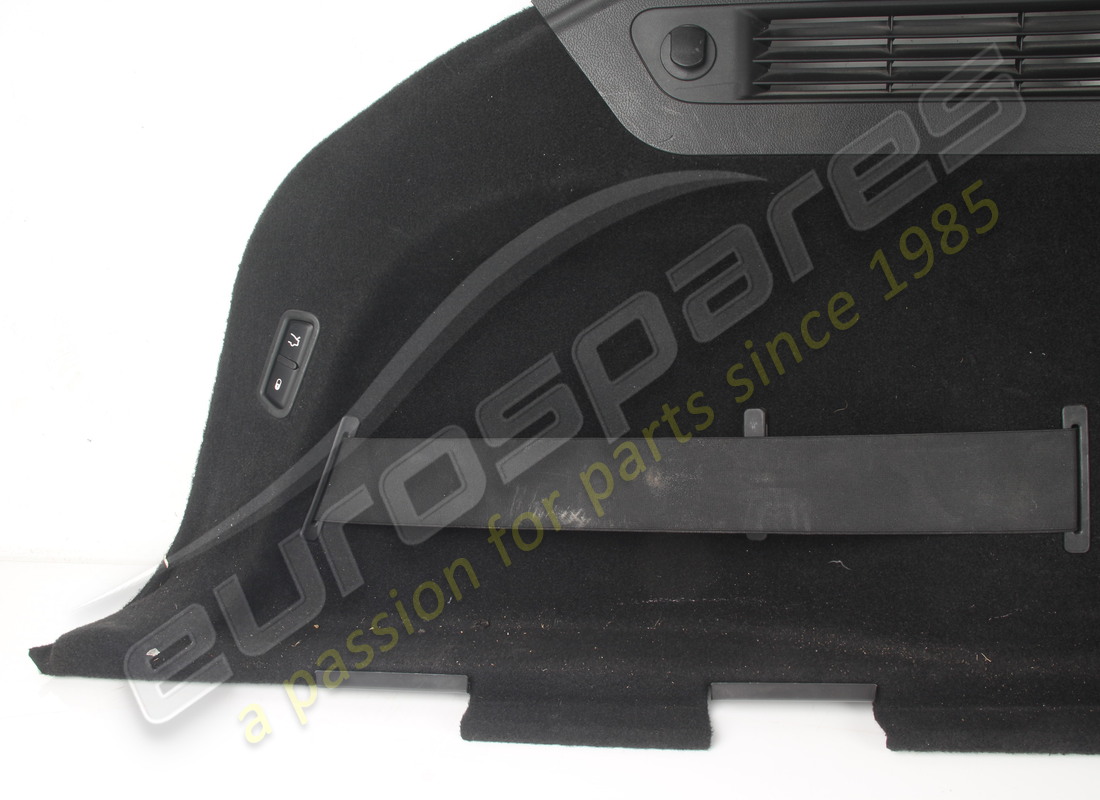 used maserati lh side cover black. part number 670098384 (3)