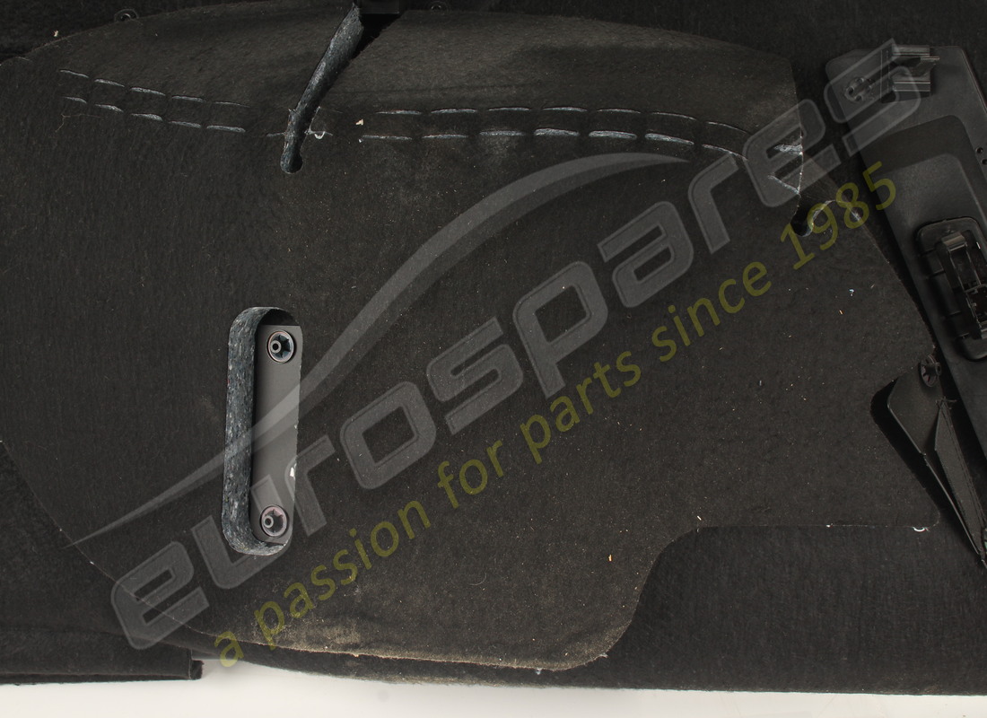 used maserati lh side cover black. part number 670098384 (7)