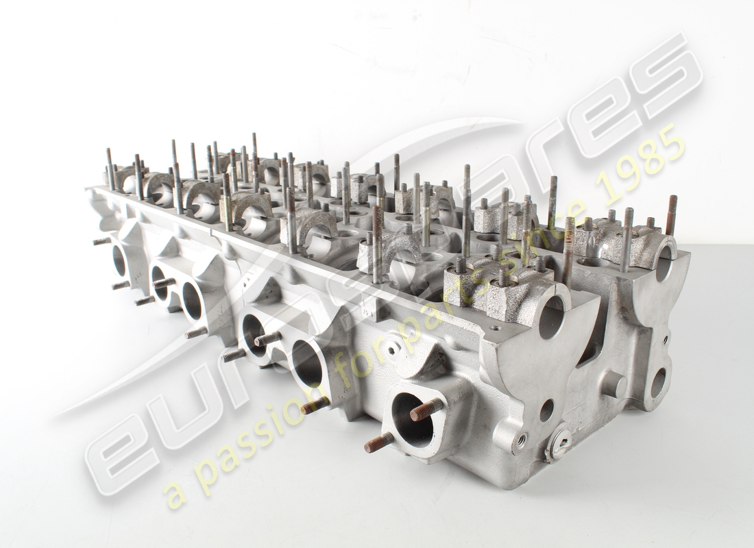 reconditioned ferrari rh cylinder head complete. part number 113937 (2)